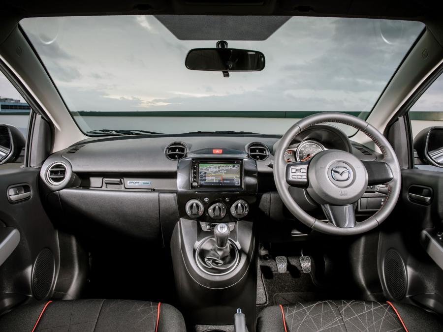  Mazda2 Sport Colour 2014 года  (фото 12 из 12)